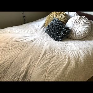 Urban Outfitters comforter + Shams